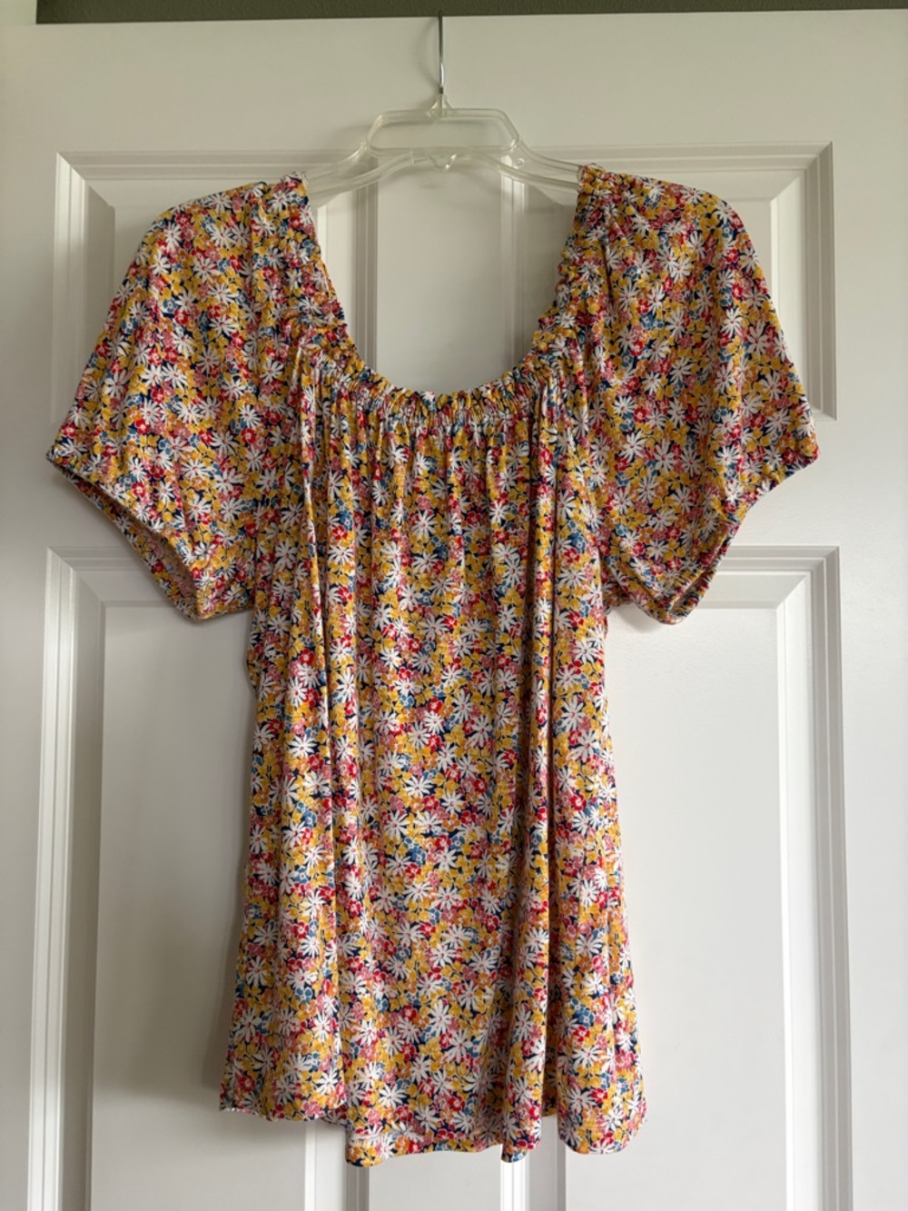 Women’s Yellow Floral Scoop-Neck Tunic Top